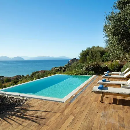 Anemos Luxury *